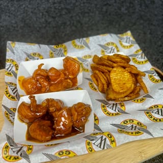 10 Wings Boneless Value Meal